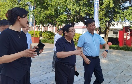JDB电子集团党委书记、董事长杨增君到春秋楼、灞陵桥两处景区实地调研
